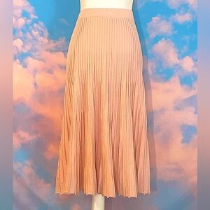 Lovely Knitted and Pleated Pink Maxi Skirt (Sz.6)